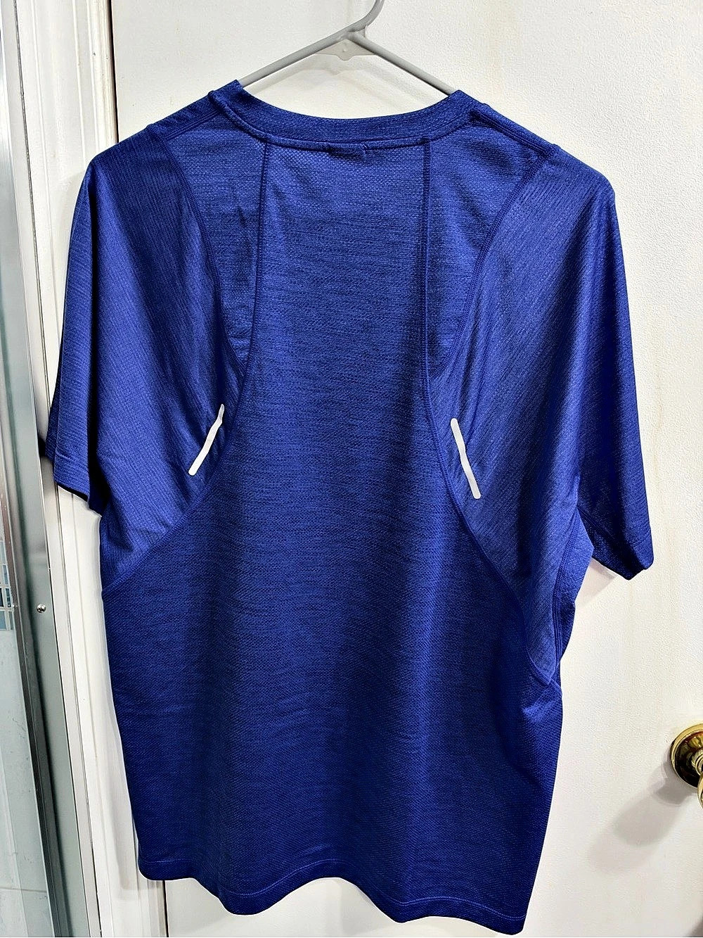Fabletics Large Blue O2 Tee - Picture 2 of 2